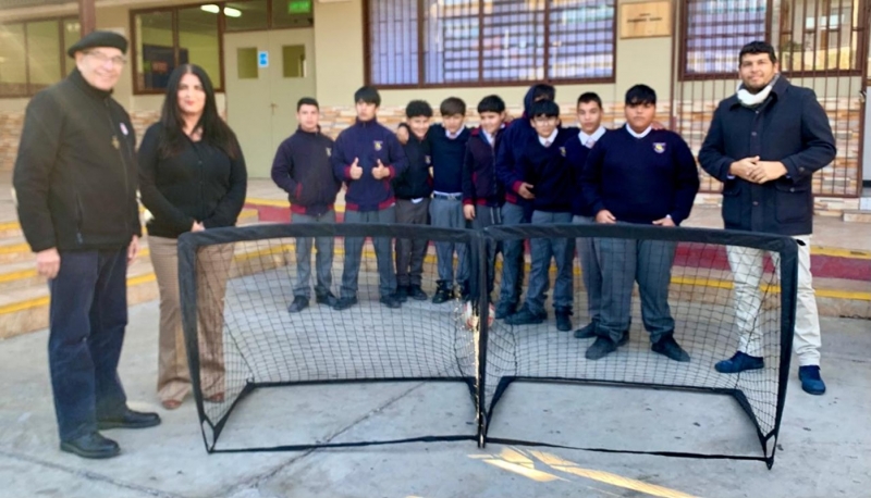 Centro General de Padres regala 2 set de arcos f&uacute;tbol