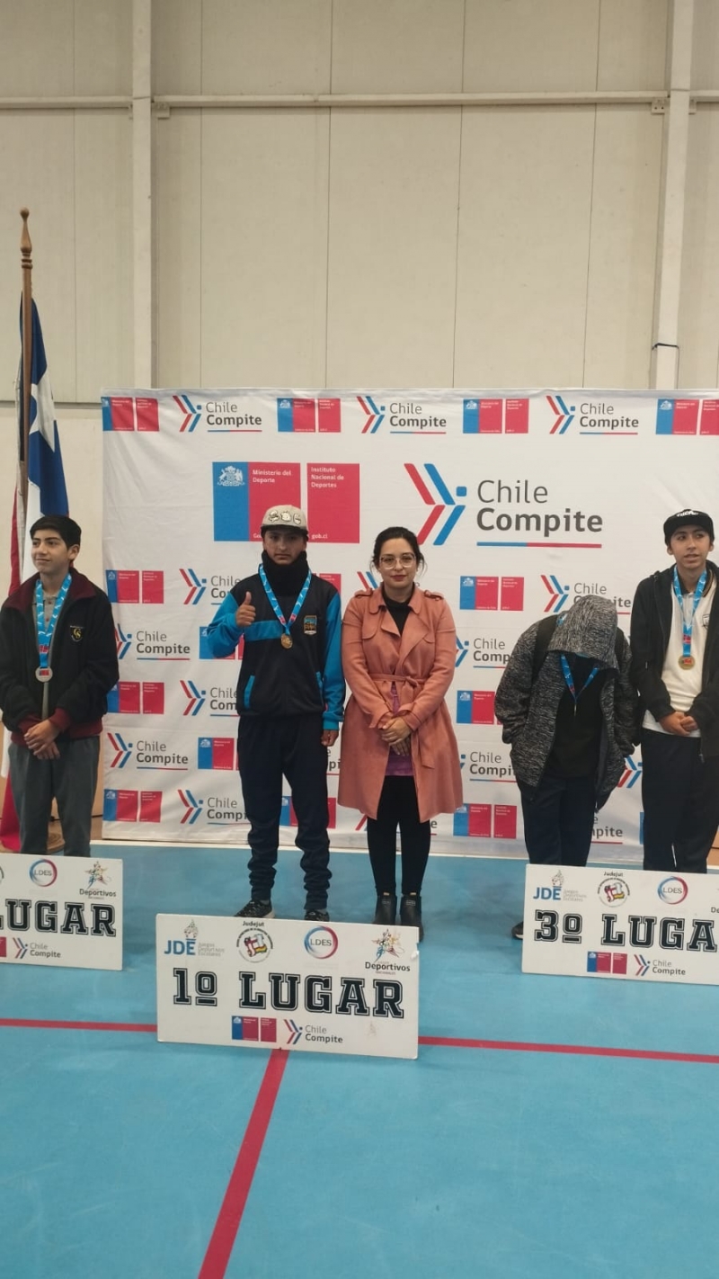 Alumno Walter Cortés clasificó para el Campeonato Nacional en Ajedrez